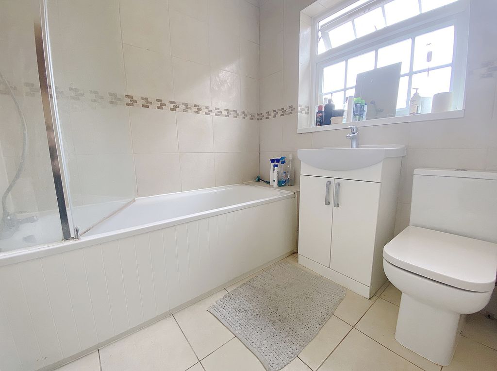 Property photo 3 of 3