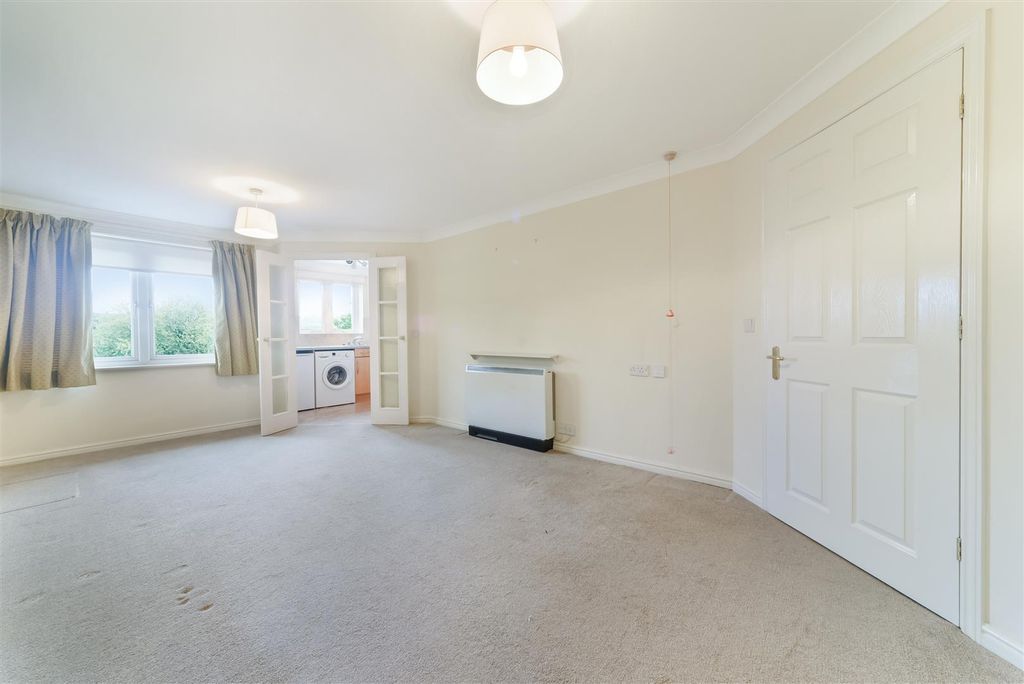 Property photo 2 of 10 Reception Room