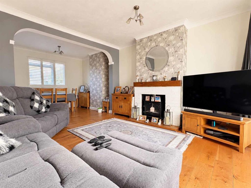Property photo 2 of 25 l7.Jpg