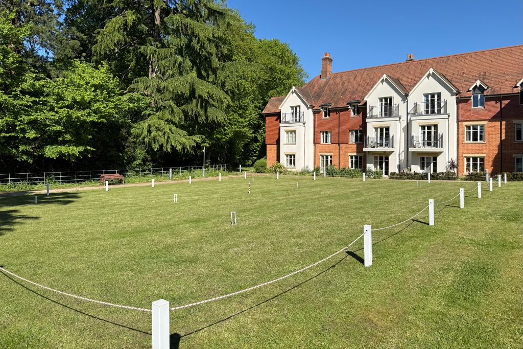 Property photo 1 of 12 Position