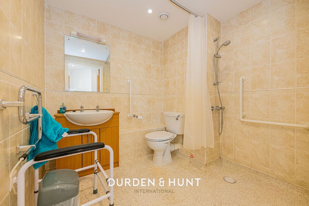 Additional image 12 of 1 bed property for saleHigh Street, Ongar CM5