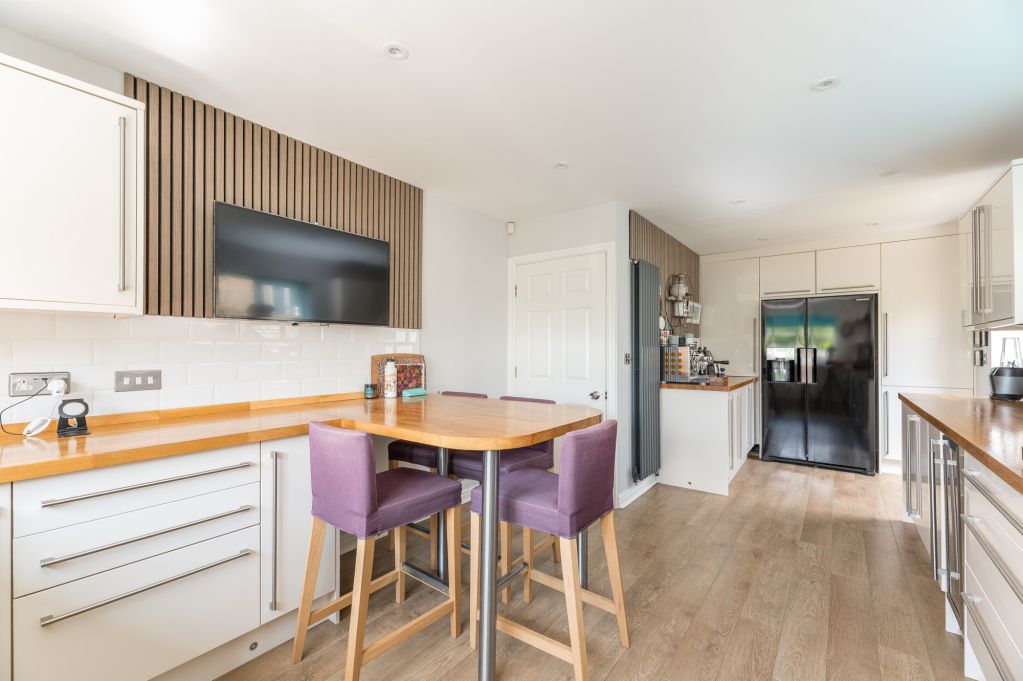 Property photo 3 of 47 Dining Kitchen