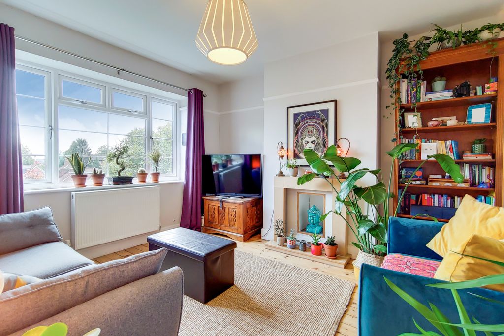 Property photo 2 of 13