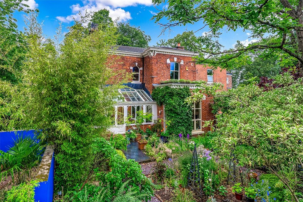 Property photo 1 of 52 Picture No. 51