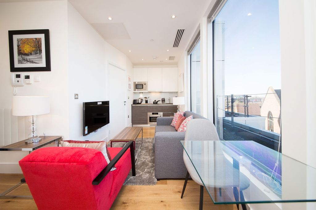 Property photo 3 of 17