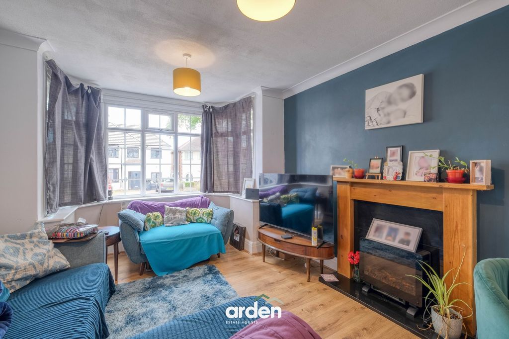 Property photo 2 of 13