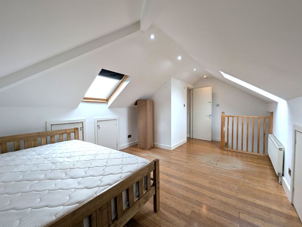 Property photo 2 of 9 Bedroom 2