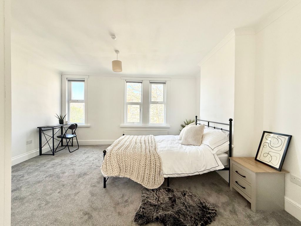 Property photo 1 of 13 Img_6987