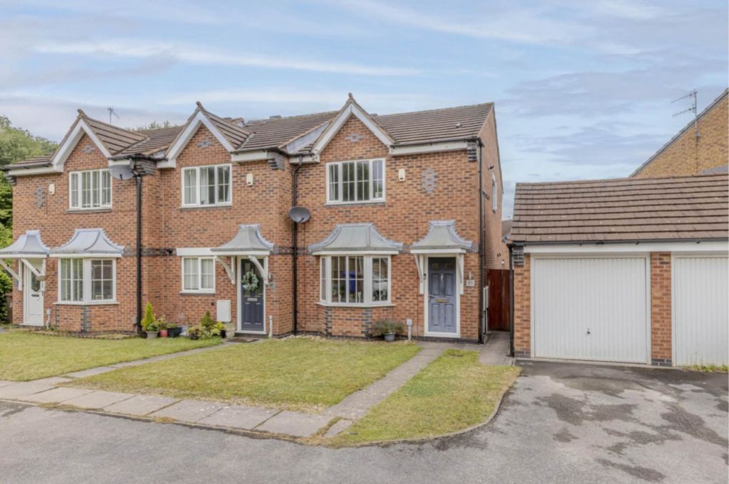 Property photo 1 of 3