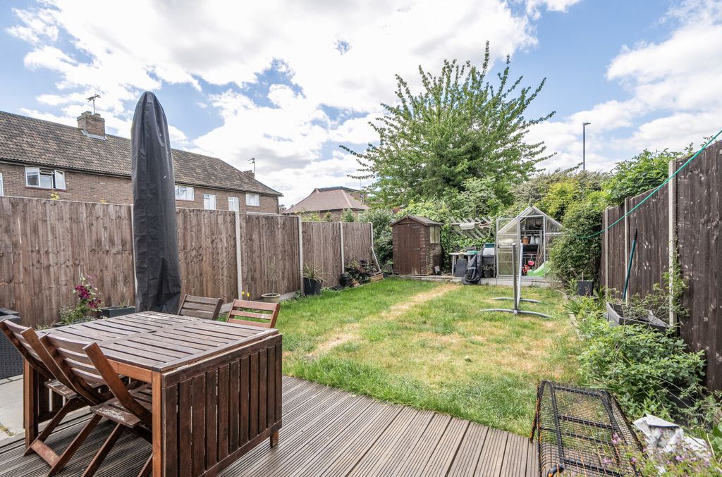 Property photo 3 of 16 1458070-4-6A03157...