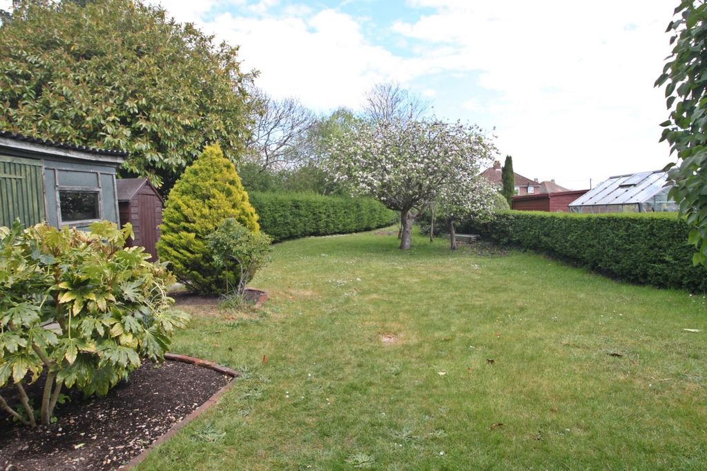 Property photo 2 of 18 Garden New.Jpg