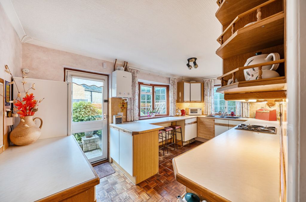 Property photo 2 of 20 Kitchen