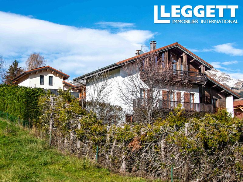 Property photo 2 of 10