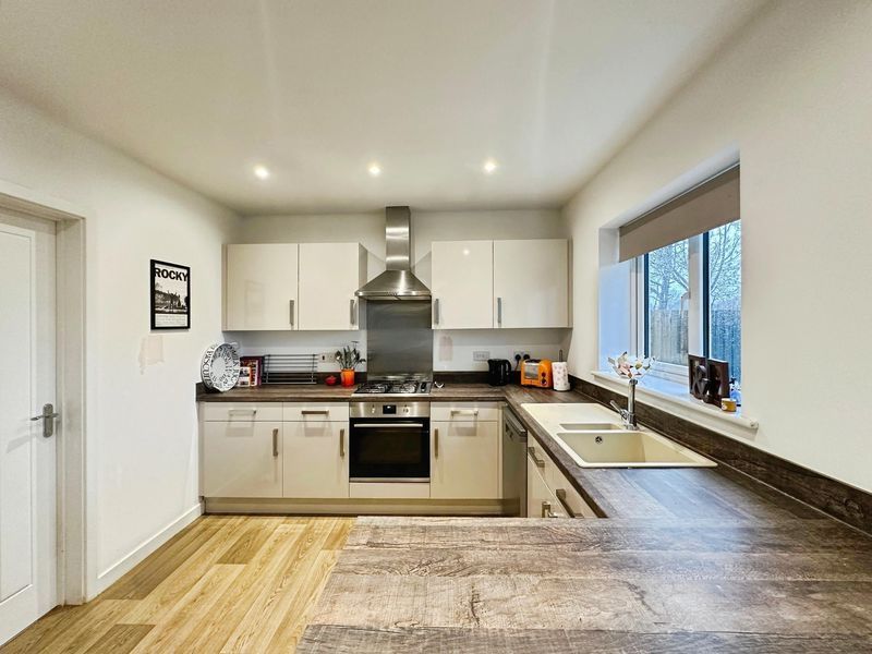 Property photo 2 of 17 Photo 16