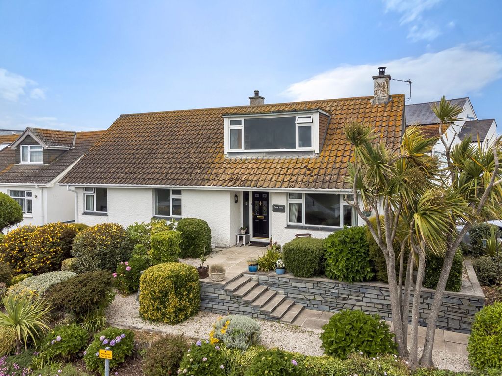 Property photo 3 of 28 External