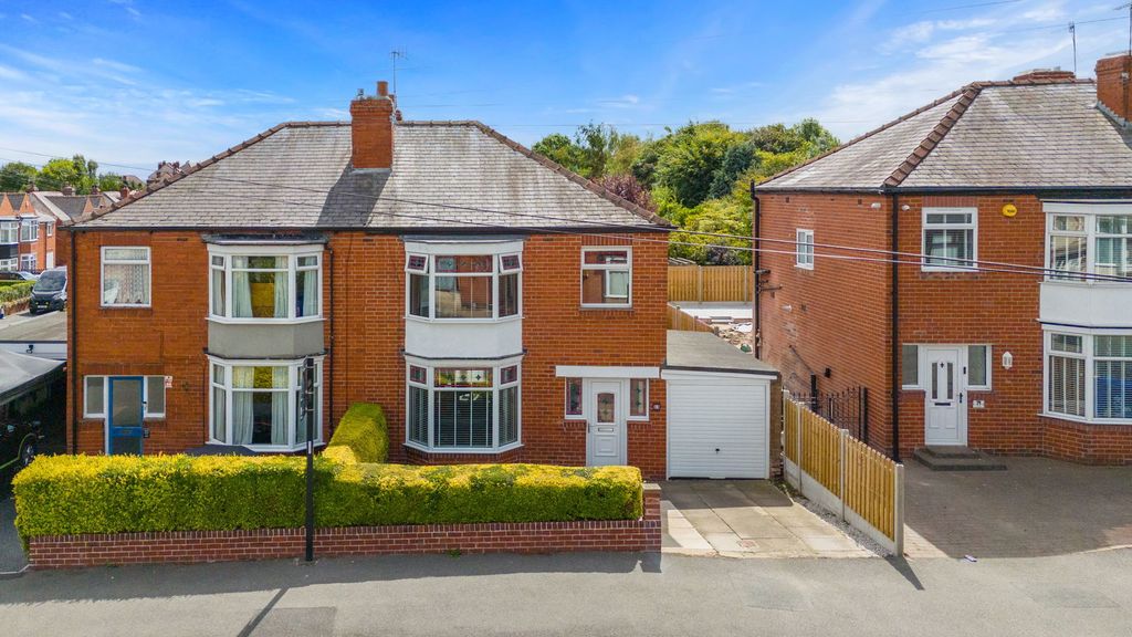 Property photo 1 of 30