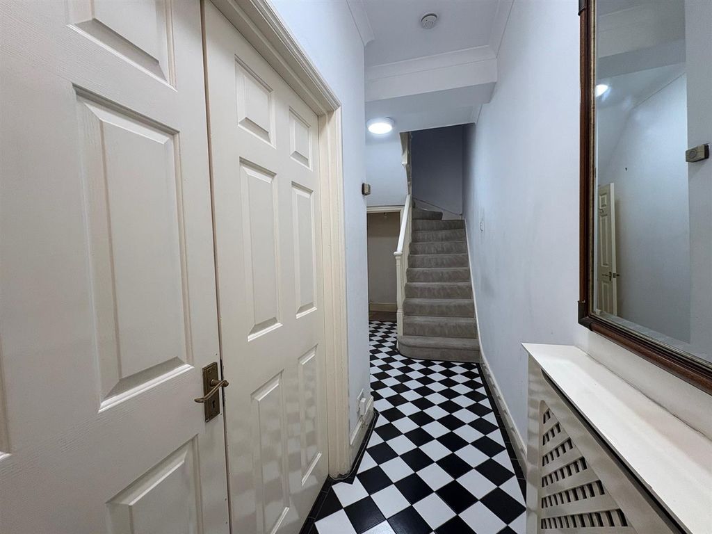 Property photo 3 of 15 13.Jpg