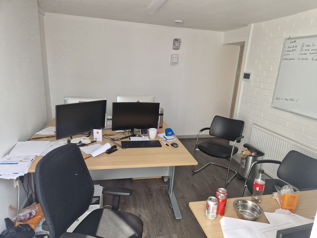 Property photo 3 of 8