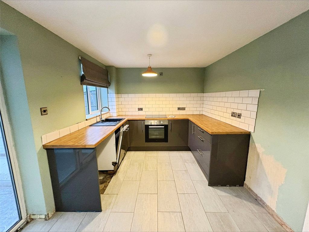 Property photo 3 of 10 Picture No. 04