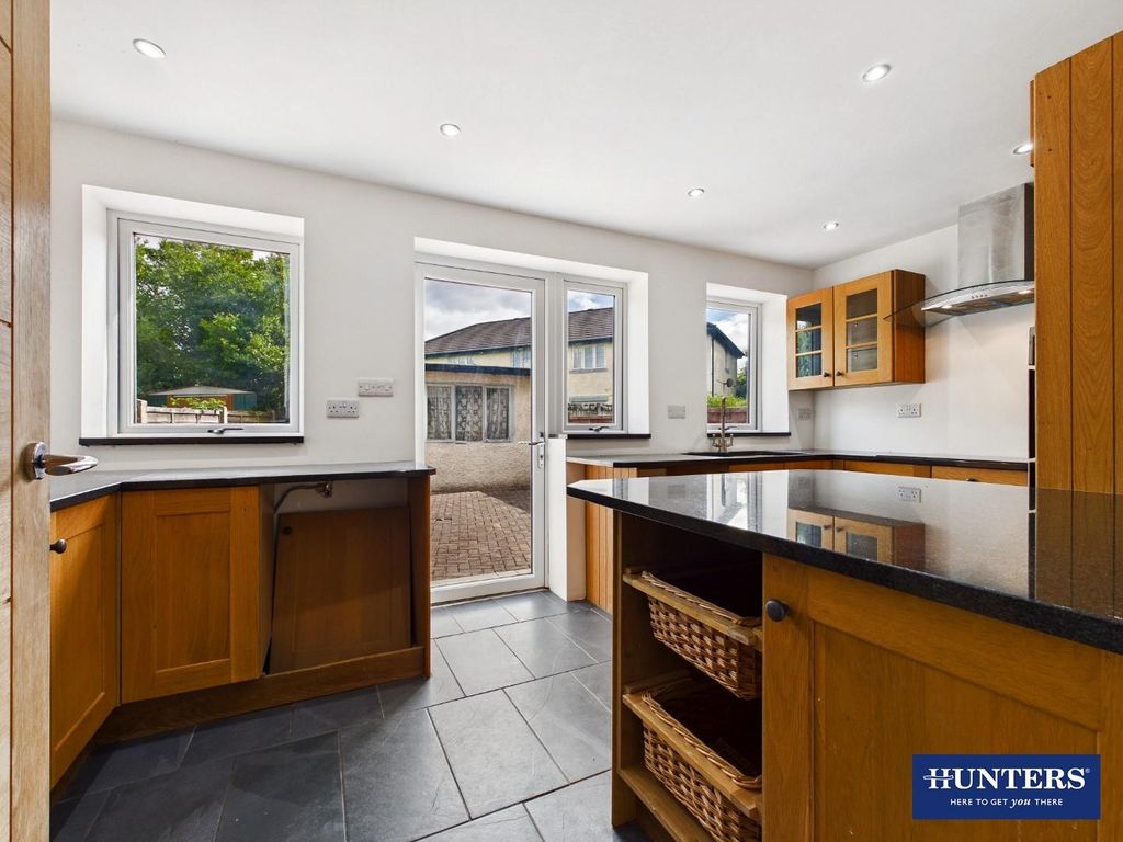 Property photo 1 of 22 Kitchen