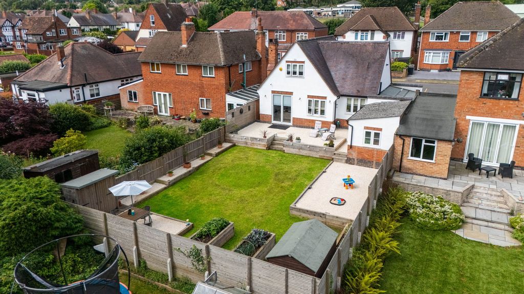 Property photo 2 of 30