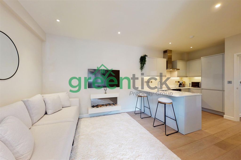 Property photo 3 of 10 3.Jpg