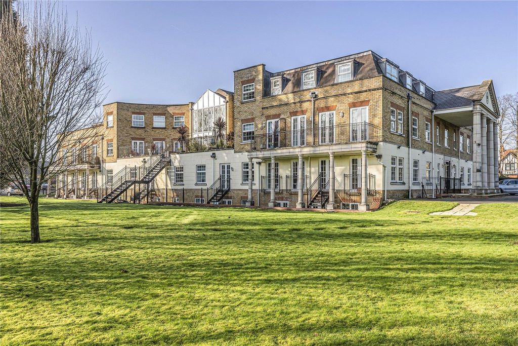 Property photo 1 of 9 Picture No. 08