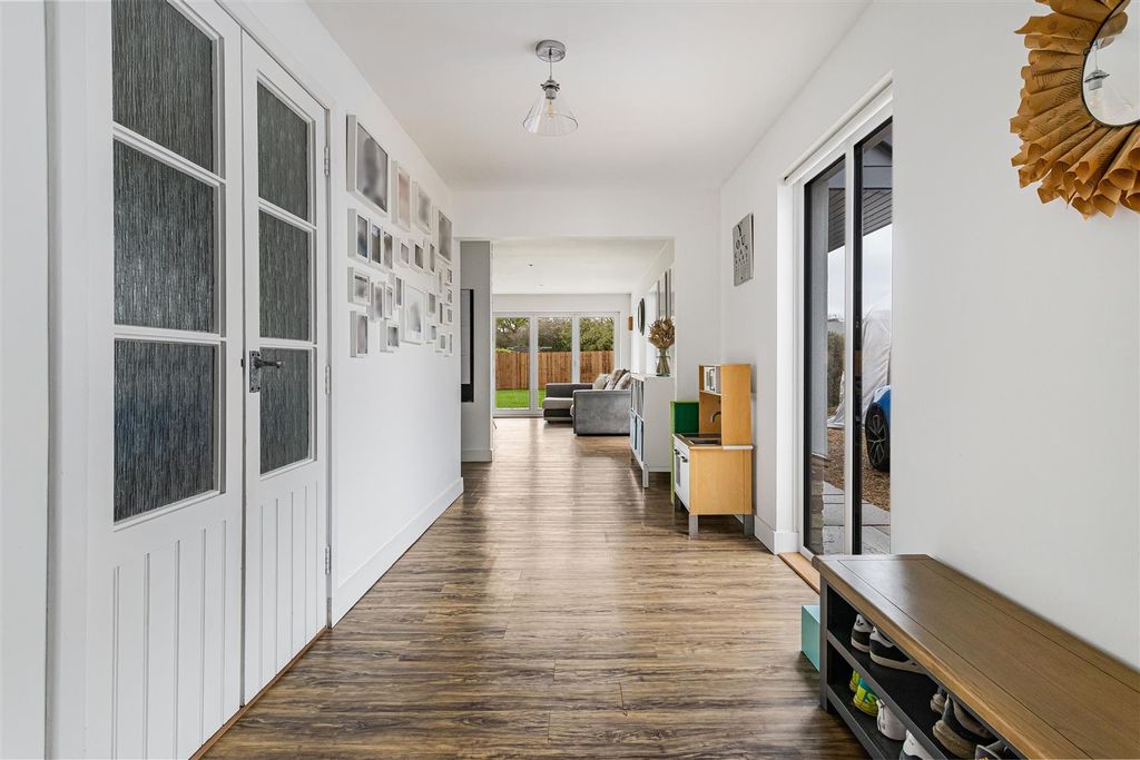 Property photo 3 of 41 19_68388.Jpg