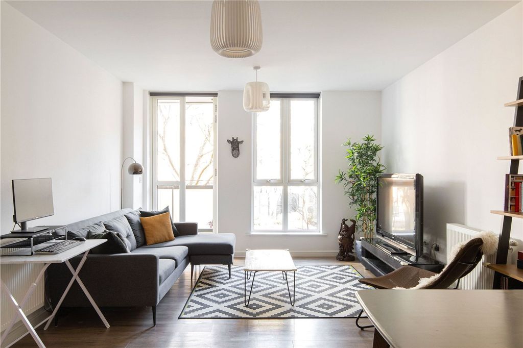 Property photo 1 of 13 Lariat Court E3