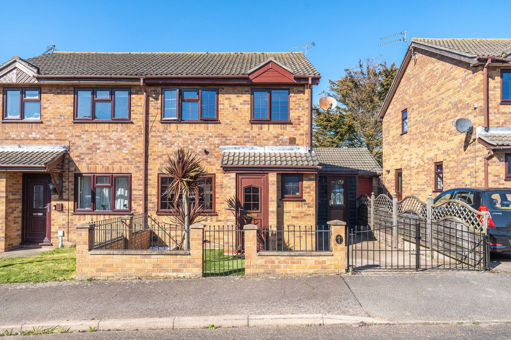 Property photo 3 of 17