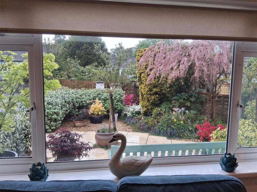 Property photo 2 of 18 Picture No. 29