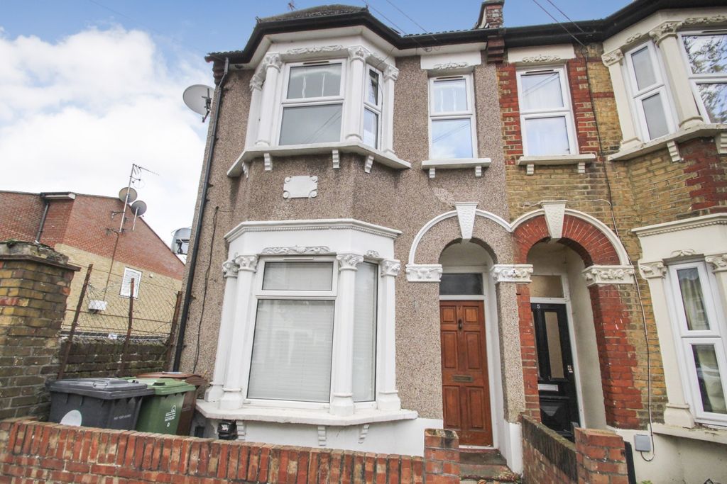 Property photo 1 of 11 4665410