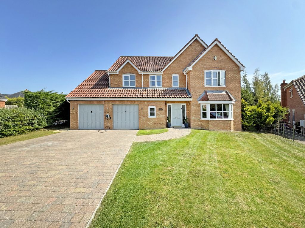 Property photo 1 of 50