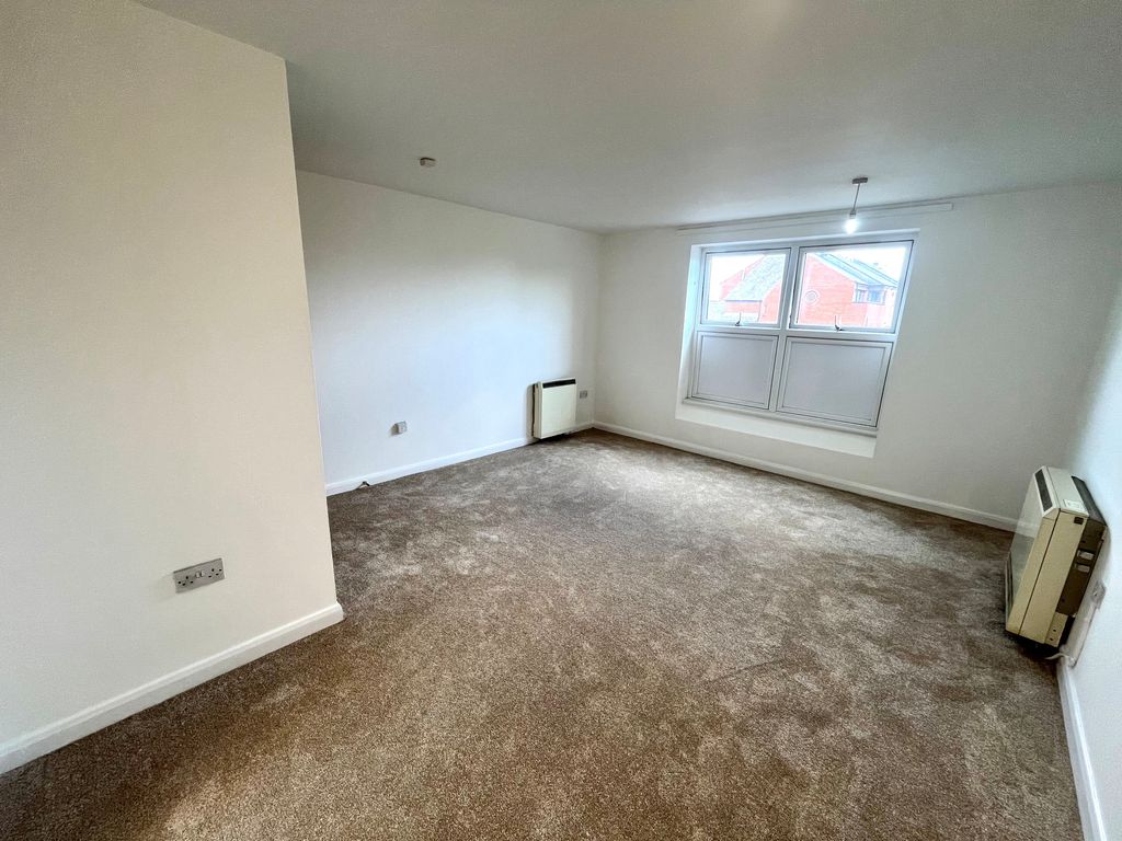 Property photo 3 of 7 Image