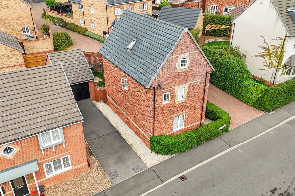 Property photo 3 of 30