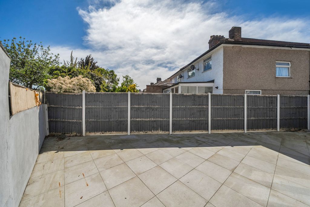 Property photo 3 of 19 1435945-13-69F1F8...