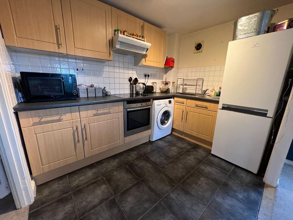 Property photo 2 of 13 Kitchen