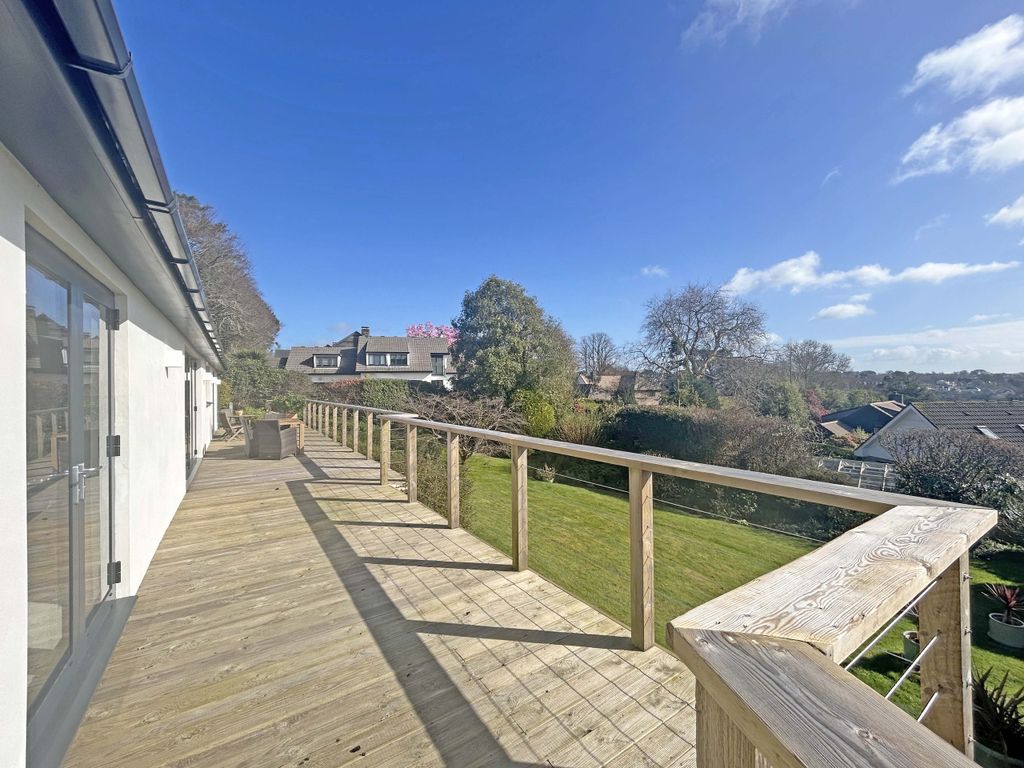 Property photo 3 of 12 Photo 3