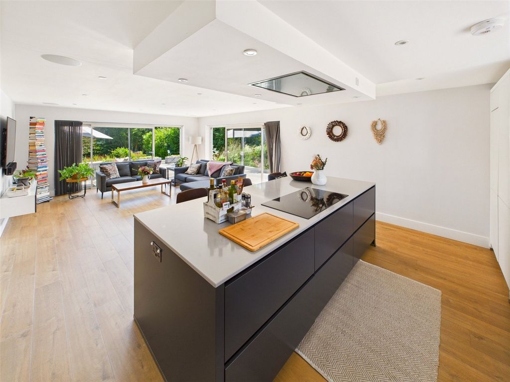 Property photo 3 of 29 Kitchen/Dining Room