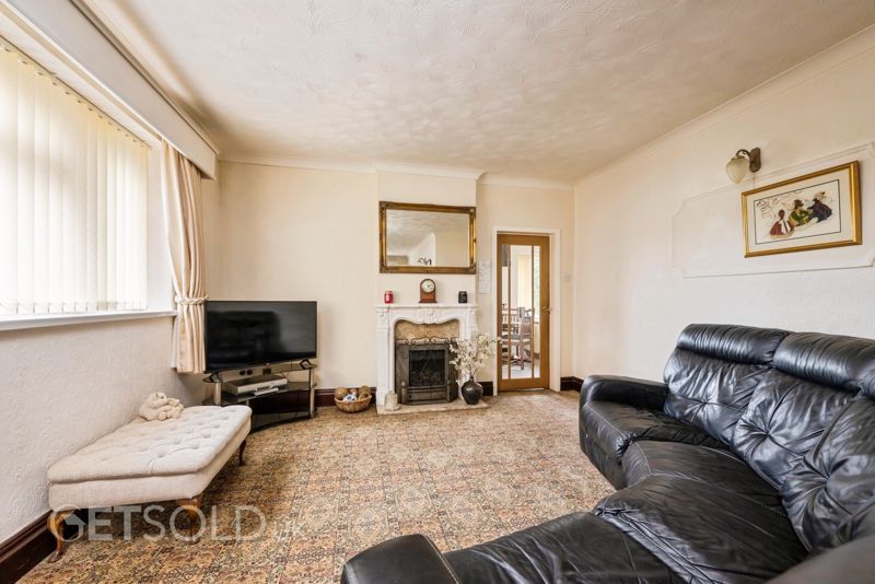 Property photo 3 of 17 Photo 10