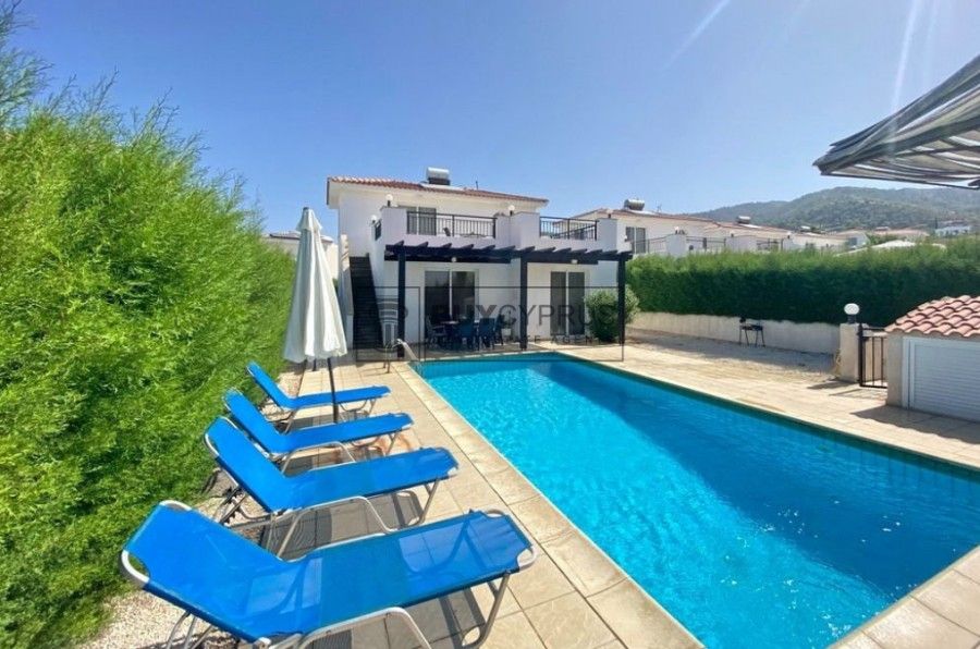 Property photo 2 of 23