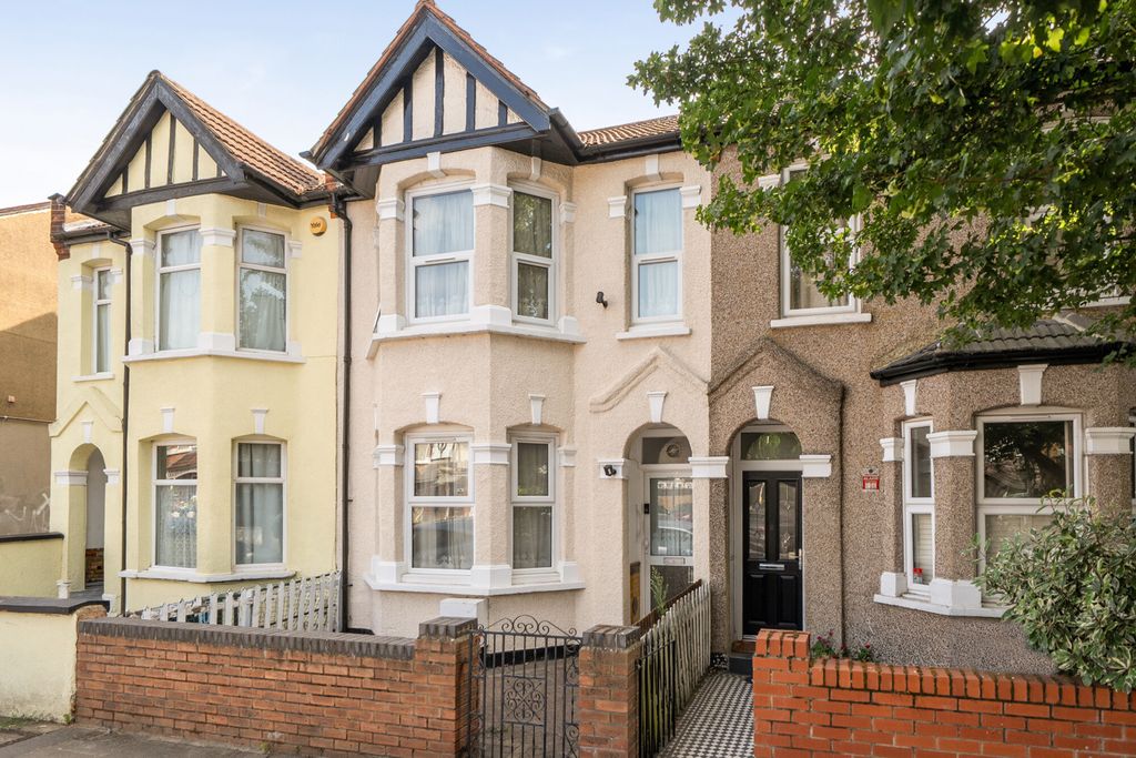 Property photo 1 of 12 1-6A60c577E75E0-1...