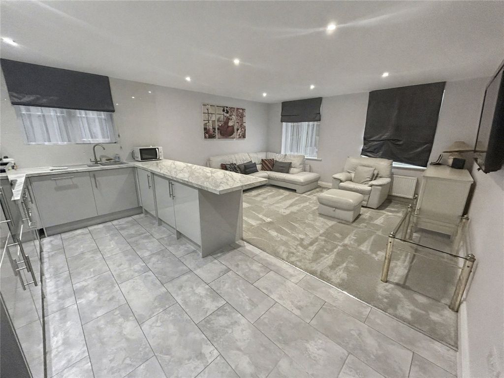 Property photo 2 of 11 Kitchen/Diner/Lounge