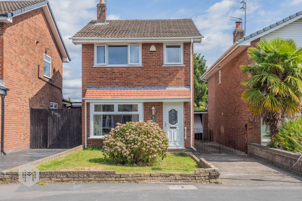 Property photo 1 of 26