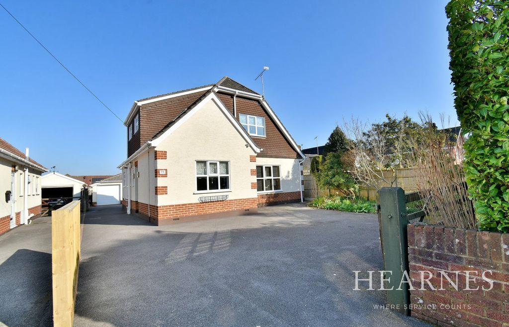 Property photo 1 of 24