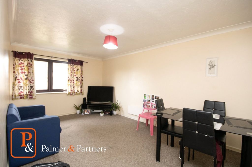 Property photo 1 of 10 Reception Room