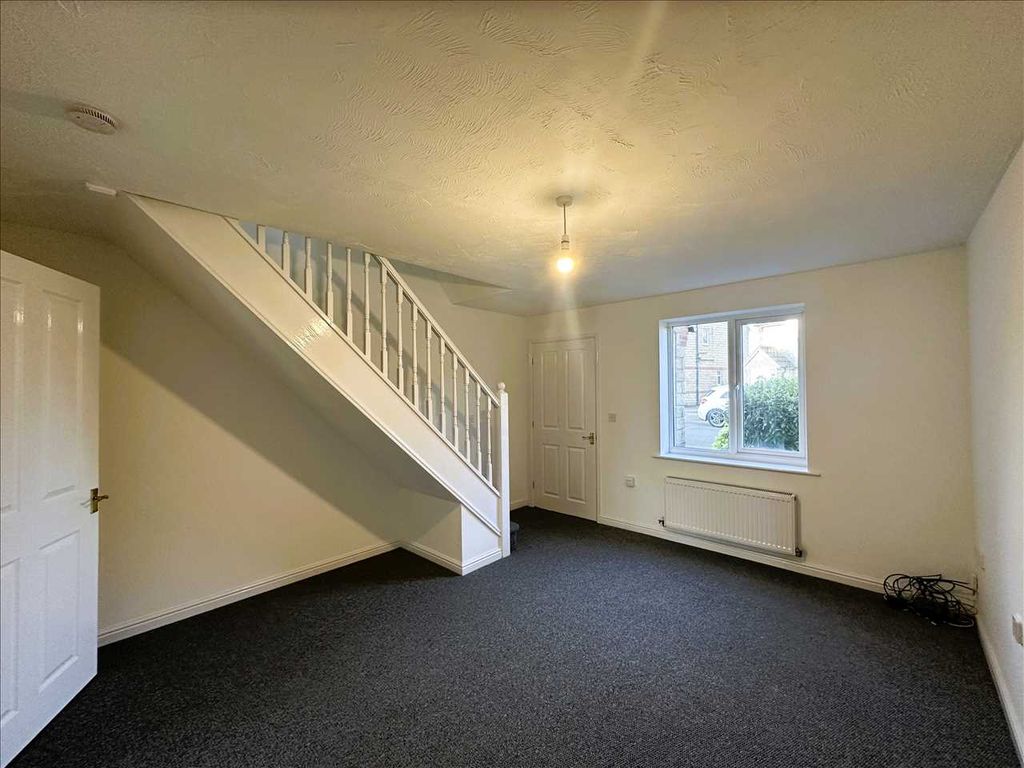 Property photo 3 of 15 Ground Floor