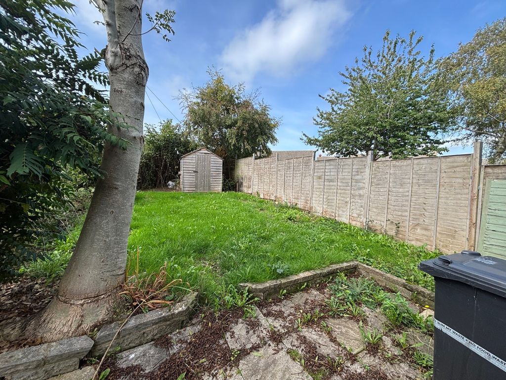 Property photo 3 of 9 7
