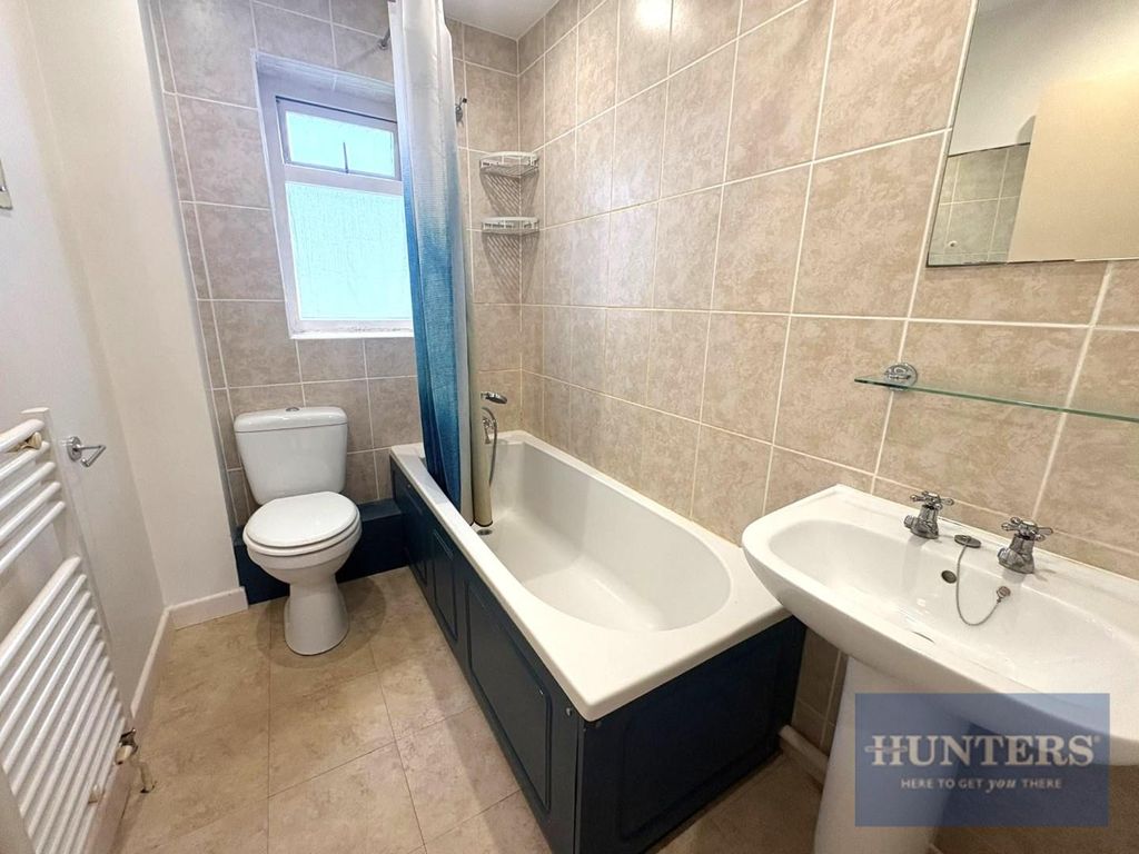 Property photo 3 of 8 B33418A0-ce78-4d8F-828c-4A0d674813A9.Jpeg