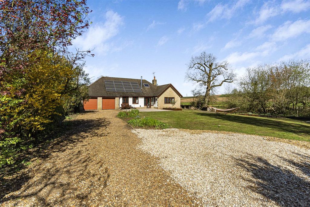 Property photo 2 of 38 Picture No. 37